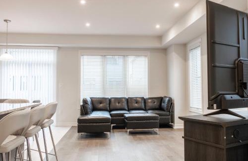 Thorold House | 10 Minutes From The Falls