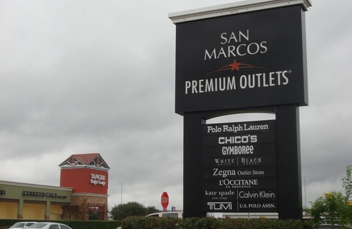 Kingsbury House | 10 Minutes to San Marcos, New Braunfels or Seguin - Family and pet friendly