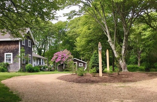 Chilmark House | 10 minutes walk to Lucy Vincent Beach
