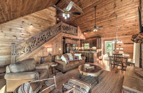 Morganton Cabin | 10% Off Member Deal 10 min>Blue Ridge Mtn Views Hot Tub Firepit Game Room Pond