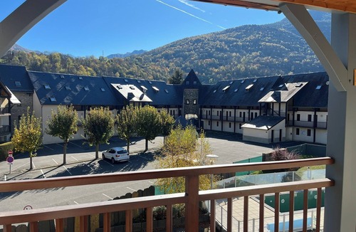Saint-Lary-Soulan Apartment | 10 people - 2 bathrooms - Swimming pools - Terrace - Close to all amenities