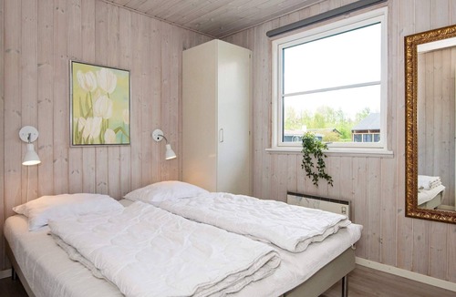 Pøt Strandby House | 10 person holiday home in Juelsminde