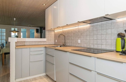 Pøt Strandby House | 10 person holiday home in Juelsminde