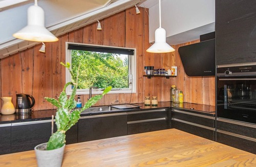 Pøt Strandby House | 10 person holiday home in Juelsminde-By Traum