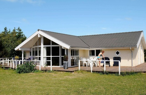Lodbjerg Hede House | 10 person holiday home in Ringkøbing