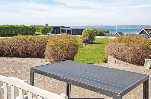 Egsmark Strand House | 10 person holiday home in Ebeltoft