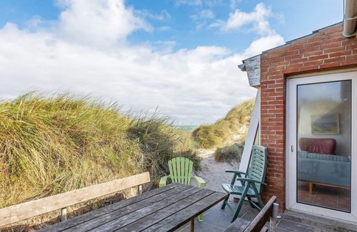 Lild Strand House | 10 person holiday home in Frøstrup