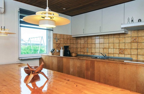 Vrist Strand House | 10 person holiday home in Harboøre