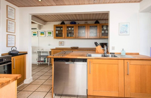 Blavand Strand House | 10 person holiday home in Blåvand