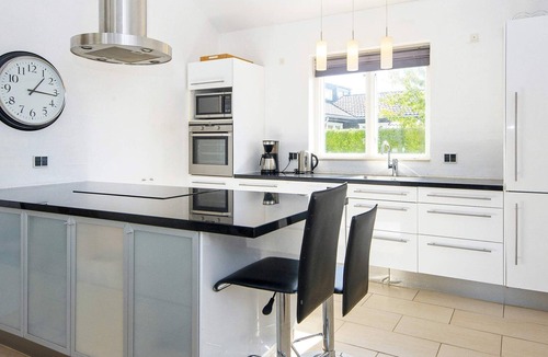 Grena Strand House | 10 person holiday home in Grenaa