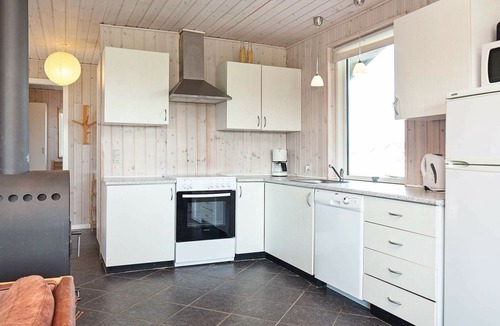 Vrist Strand House | 10 person holiday home in Harboøre