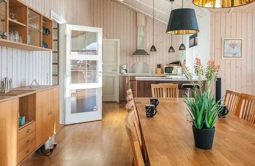Falen House | 10 person holiday home in Hemmet