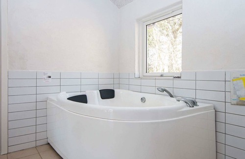 Trend House | 10 person holiday home in Løgstør