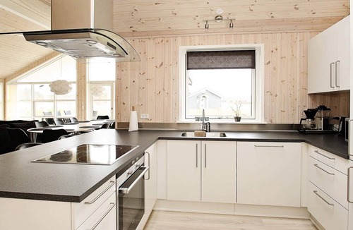 Nørre Lyngby House | 10 person holiday home in Løkken-By Traum