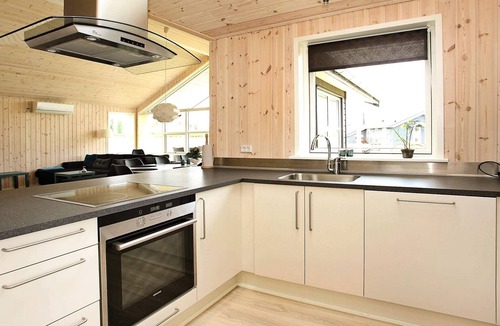 Nørre Lyngby House | 10 person holiday home in Løkken-By Traum