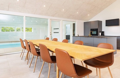 Bratten Strand House | 10 person holiday home in Jerup-By Traum