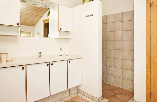 Bratten Strand House | 10 person holiday home in Jerup