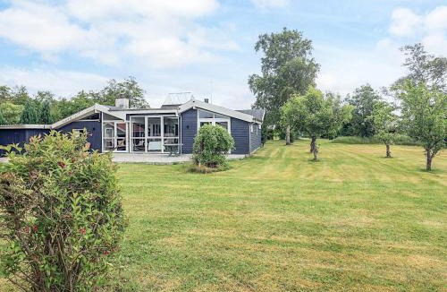 Egense House | 10 person holiday home in Storvorde-By Traum