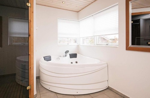 Tranum House | 10 person holiday home in Brovst