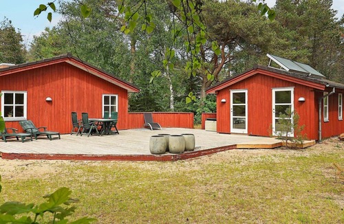 Skram House | 10 person holiday home in Ålbæk