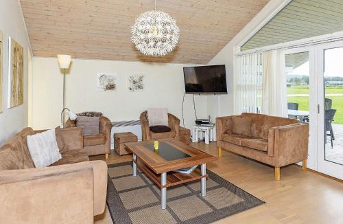 Tranum House | 10 person holiday home in Brovst-By Traum