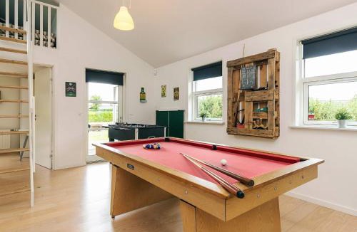 Haslevgarde House | 10 person holiday home in Hadsund