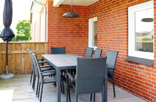 Oster Hurup House | 10 person holiday home in Hadsund-By Traum