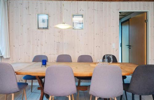 Skovgaarde House | 10 person holiday home in Herning