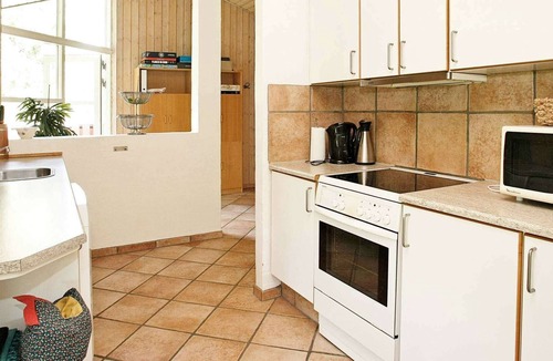 Bratten Strand House | 10 person holiday home in Jerup