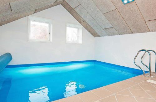 Pøt Strandby House | 10 person holiday home in Juelsminde-By Traum