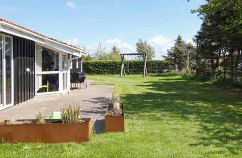 Grønhøj House | 10 person holiday home in Løkken-By Traum