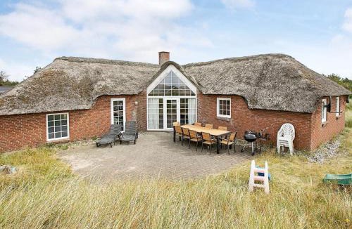 Klegod Strand House | 10 person holiday home in Ringk bing