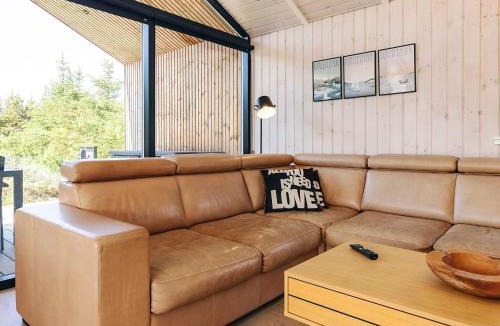 Nordost House | 10 person holiday home in Sæby