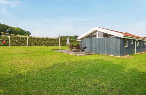 Mommark Strand House | 10 person holiday home in Sydals