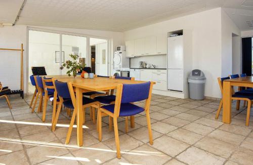 Vedersø Klit House | 10 person holiday park home in Ulfborg