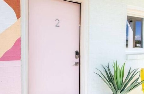 Trenton Apartment | 10 Rooms In Boutique Motel