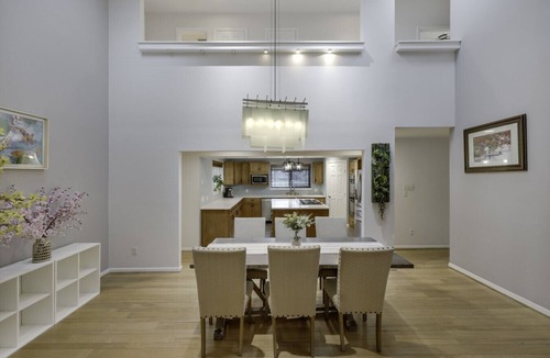 Garland House | 10 Sleeper | Pool Access, AC,