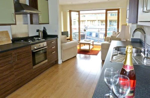 Tewitfield House | 10 Swan House