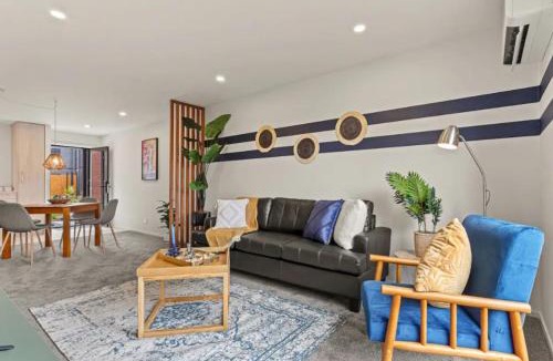 Henderson House | 10 Te Kanawa Haven
