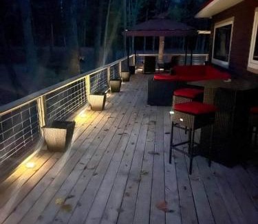 Hesperia House | 100-Acre Luxury, Dog-Friendly, Sleeps 10