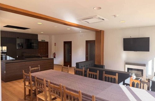 Santa Liestra y San Quilez Apartment | 100% Accessible Study AT2