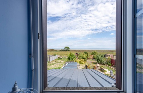 Saint-Meloir-des-Ondes House | 100 m² House ∙ 2 bedrooms ∙ 5 guests