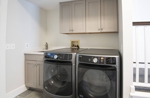 Skaneateles House | 100' Level Lakefront Beach