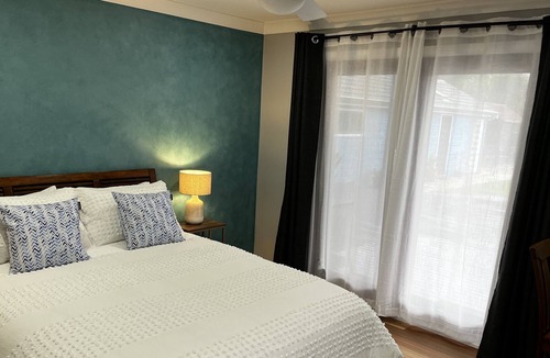 Noraville Bed & Breakfast | 100 - Lovely self contained 2 beds unit