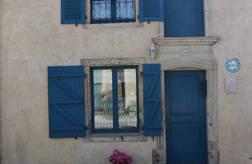Halles-sous-les-Cotes House | 100 m² House ∙ 2 bedrooms ∙ 5 guests