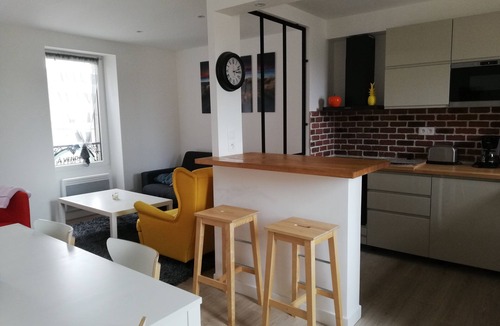 Luc-sur-Mer Apartment | 100 m from the beach in a pretty family seaside resort