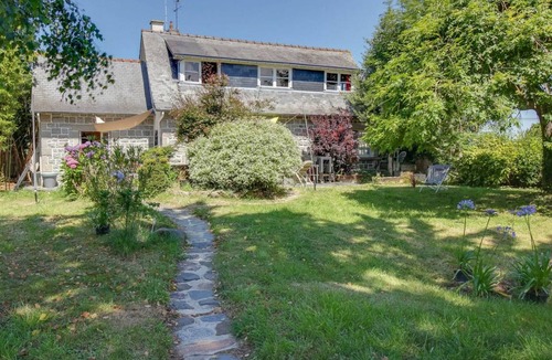 Saint-Lunaire Other | 100 m² Accommodation ∙ 3 bedrooms ∙ 5 guests