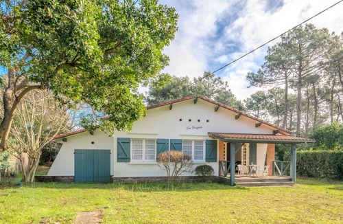 Mimizan Other | 100 m² Accommodation ∙ 3 bedrooms ∙ 6 guests