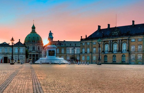 Copenhagen City Centre Apartment | 100 m² Apartment ∙ 6 bedrooms ∙ 13 guests