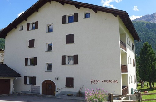 Zuoz Apartment | 100 m² Apartment ∙ 2 bedrooms ∙ 4 guests